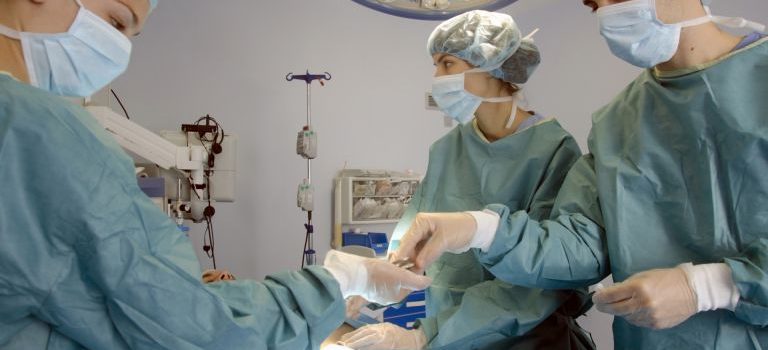 京都で注目される歯科矯正美しい歯並びと健康を追求する治療の最前線