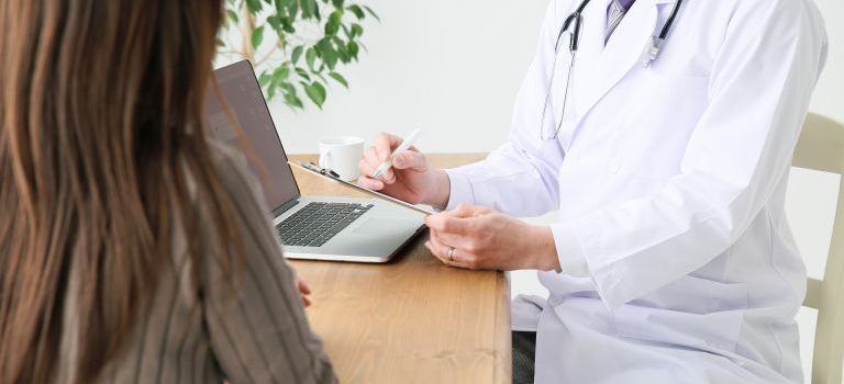 幅広い世代が選ぶ歯科矯正千葉で進化するワイヤー矯正の魅力と注意点 幅広い世代が選ぶ歯科矯正千葉で進化するワイヤー矯正の魅力と注意点