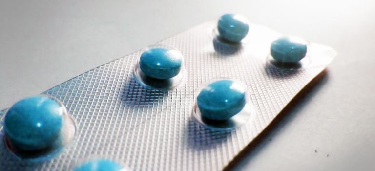 歯科矯正の種類と最新ワイヤー矯正比較歯並びと健康美を叶える選択ガイド